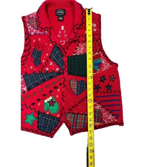 Designer Originals Studio Red Embroidered Christmas Button Up Sweater Vest PS - Picture 7 of 7
